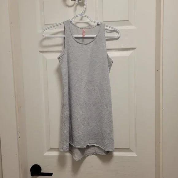 Tanktop - Picture 3 of 3